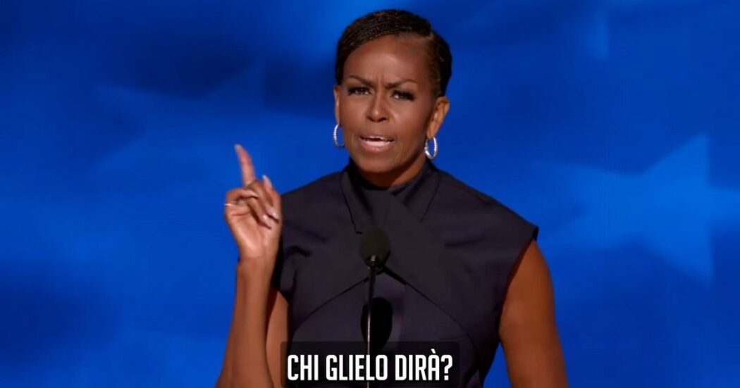 Michelle Obama alla convention di Chicago: “Chi dirà a Trump che la presidenza è un lavoro da neri?”