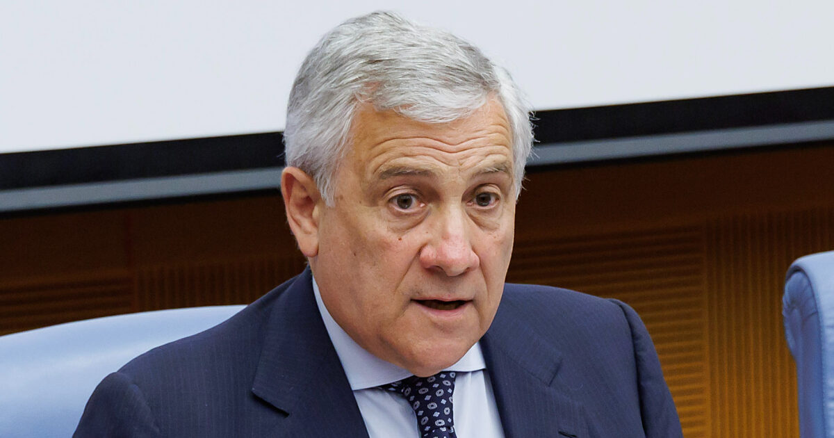 Tajani presenta 