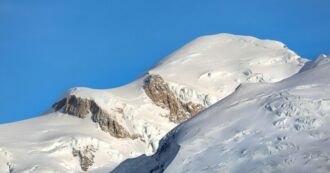 Copertina di Precipitano da una vetta del Monte Bianco: morti due giovani alpinisti