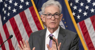 Copertina di Il governatore della Fed Jerome Powell annuncia un taglio dei tassi a settembre. Incertezza sull’entità della riduzione