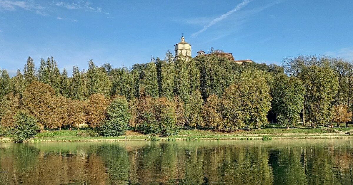 Torino, l'ultima trovata: una ruota panoramica davanti al Monte dei ...