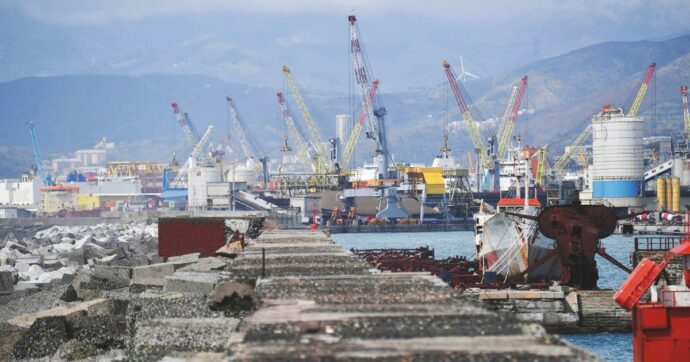 Il mancato daylighting fluviale della Genova contemporanea