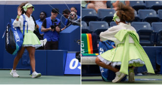 Copertina di Fiocchi verdi sulla giacca, sul completo e sulle scarpe: l’outfit spettacolare di Naomi Osaka agli US Open 2024. E i fan apprezzano