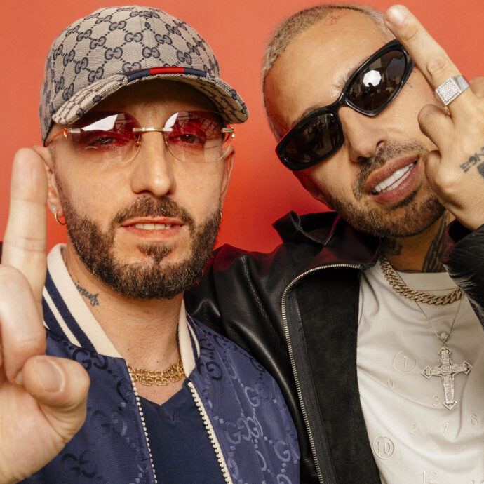 Marracash, Geolier, Club Dogo e Liberato benedicono il ritorno dei  Co’Sang dopo dodici anni: “Dinastia” segna la supremazia dell’hip hop partenopeo