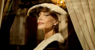 Copertina di Festival di Venezia – Maria, il biopic sulla Callas con Angelina Jolie vuole essere tutto ma non è niente