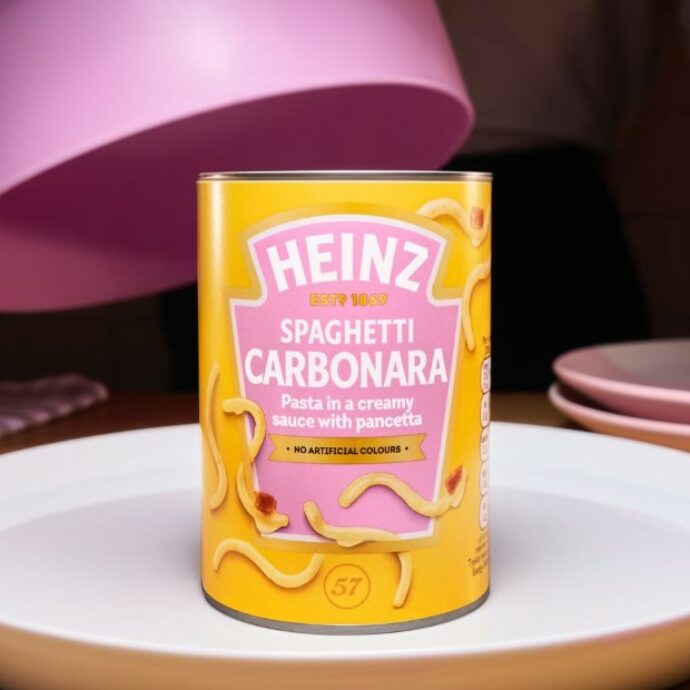 Arriva la pasta alla carbonara in lattina: la lancia Heinz e costa poco meno di 2,50 euro. Vissani: “Vergogna”