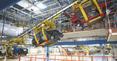 Copertina di L’agonia dell’industria: a giugno produzione su del 0,2%, ma anno su anno l’indice -0,9%. Cgil: “Declino incessante”