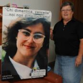 Copertina di Cristina Golinucci, una telefonata potrebbe far riaprire le indagini. L’avvocato della famiglia: “Un signore, oggi molto anziano, ha visto un frate e una giovane donna inoltrarsi nel bosco”