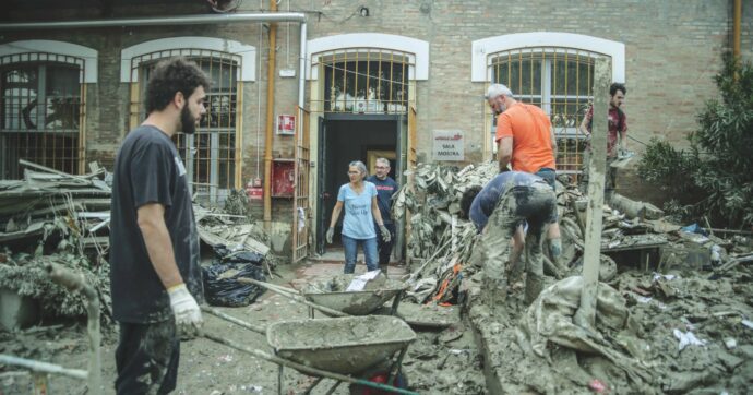 La crisi climatica non dà tregua: allerta meteo rossa in Veneto, arancione in Emilia-Romagna. Allarme anche in Lombardia e Sardegna