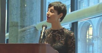 Copertina di Telefonata beffa dei russi, la responsabile via da Palazzo Chigi: la prende Tajani agli Esteri