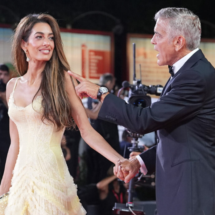 “George Clooney e Amal hanno lasciato Venezia scuri in volto, sono arrabbiati”: cosa è successo al Lido? L’indiscrezione