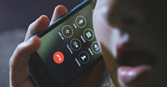 Telefono Amico: “+24% pensieri suicidi dal ’22”