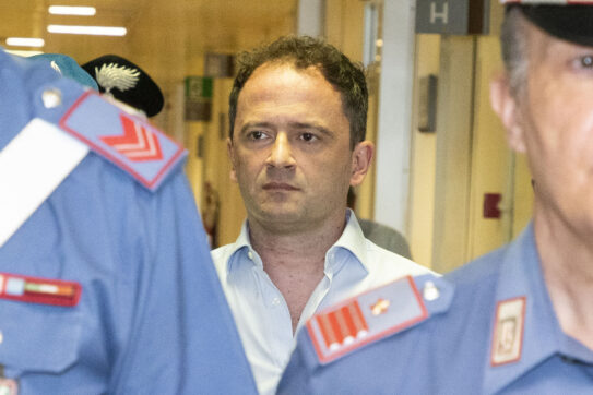 Alberto Genovese volontario nel centro per donne vittime di violenza “Wall of Dolls”: “Attività riparativa non casuale”