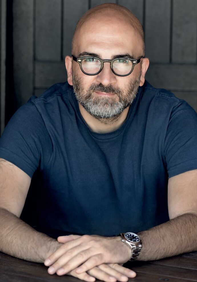 Donato Carrisi: “Sfuggente, improvviso, qui: il male accanto" - Il Fatto  Quotidiano