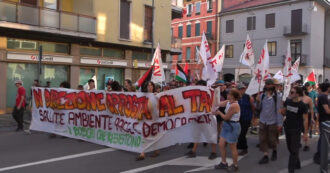 Copertina di Corteo No Tav a Vicenza, i manifestanti sfilano per le vie della città in difesa di salute e ambiente