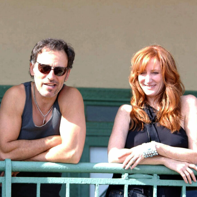 “Ho un mieloma multiplo. Devo stare attenta a cosa faccio e dove vado. È la mia nuova normalità”: parla la moglie di Bruce Springsteen, Patti Scialfa