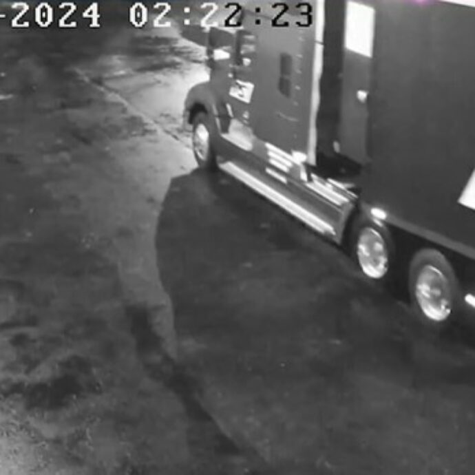 Rubato un camion che trasportava 4 Porsche GT4RS Clubsport: “Oltre 1,5 milioni di valore, non sono auto omologate per la strada”