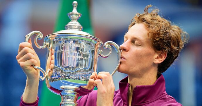 Il re è Jannik Sinner: la nuova classifica Atp e i numeri record dopo il trionfo agli Us Open. Da Zverev ad Alcaraz: non ce n’è per nessuno