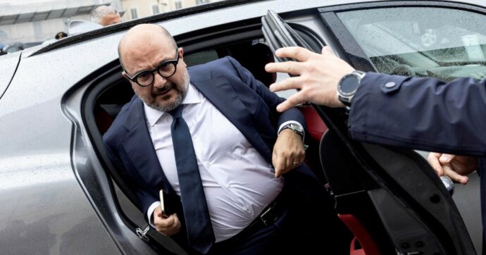 Viaggi, soggiorni, auto blu: il destino di Sangiuliano si gioca in 3 mesi