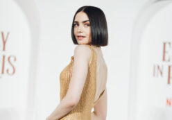 Copertina di “È tornato al mio dito, sono senza parole”: Lily Collins ritrova l’anello di fidanzamento che le era stato rubato 3 anni fa