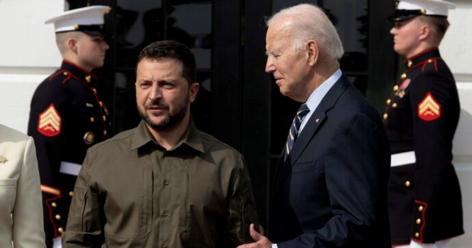 Pace, ormai anche per Biden Zelensky dovrebbe negoziare