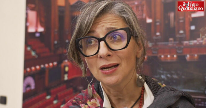Rapporto di Francesca Albanese all’Onu: “Ecco le aziende che fanno profitti contribuendo a un’economia del genocidio”