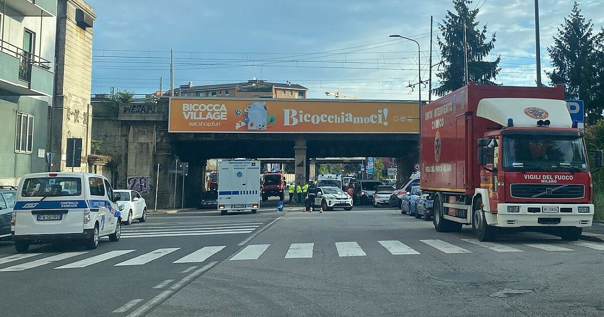 Treno passeggeri deraglia a Milano, un ferito: l’incidente provocato da un convoglio merci. Ritardi e cancellazioni sull’Alta velocità