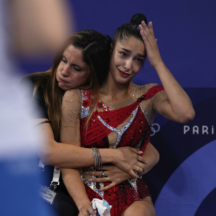 La ginnasta Sofia Raffaeli e l’allenatrice Claudia Mancinelli raccontano le loro Olimpiadi 2024 a “Da Noi A Ruota Libera” con Francesca Fialdini