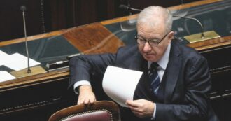 Copertina di Crosetto-Aise, il caso al Copasir. Chigi interviene: “I Servizi leali”