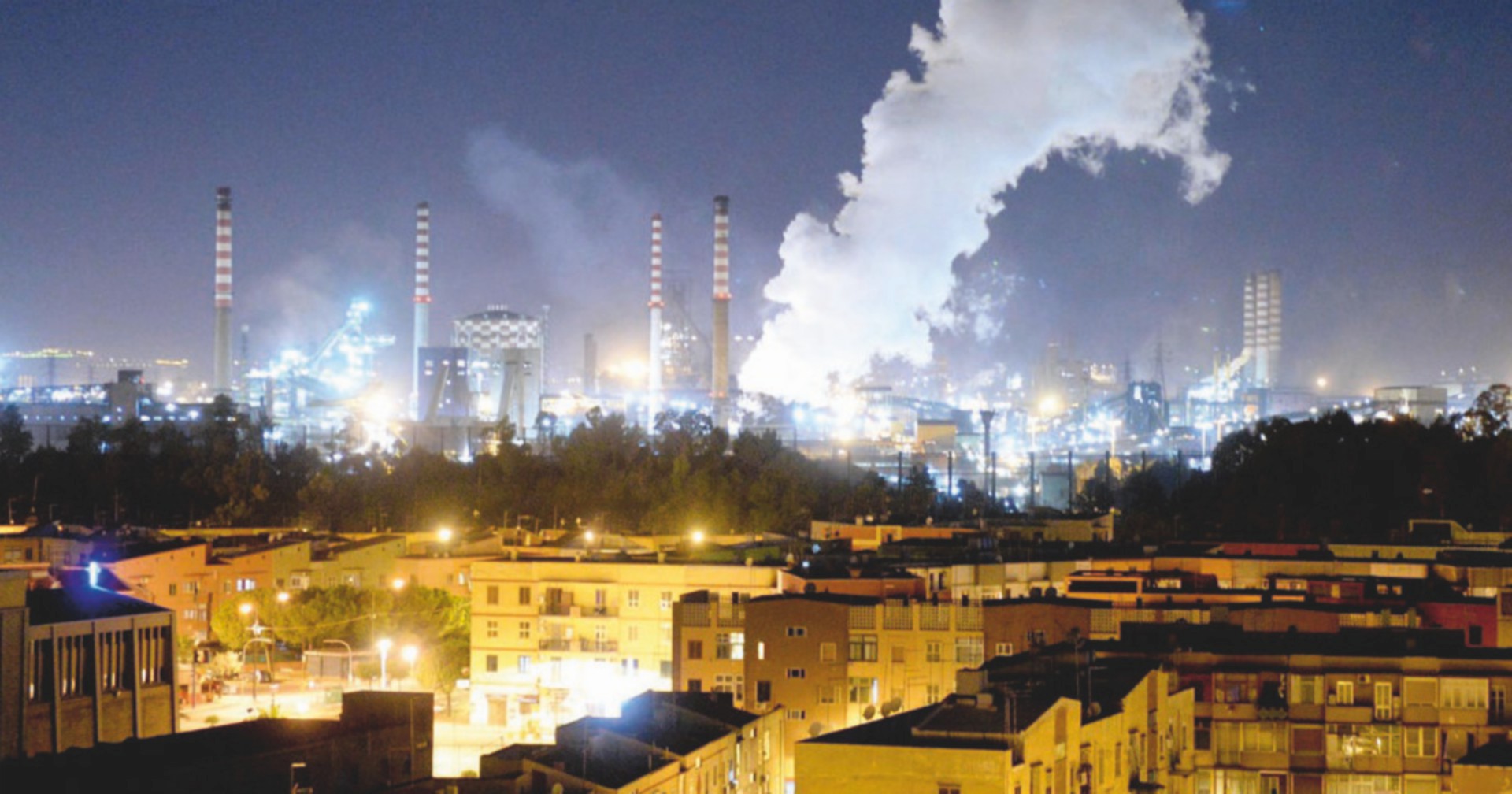 Ilva, sciopero di 4 ore nelle fabbriche mercoledì: “Il prezzo delle scelte non lo pagano gli operai” Ilva, sciopero di 4 ore nelle fabbriche mercoledì: “Il prezzo delle scelte non lo pagano gli operai”