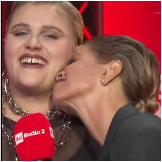 “Sono un po’ triste, sto un po’ male. È stato l’ultimo live di questa bellissima estate”: Big Mama e Alessandra Amoroso si commuovono al Tim Music Awards 2024