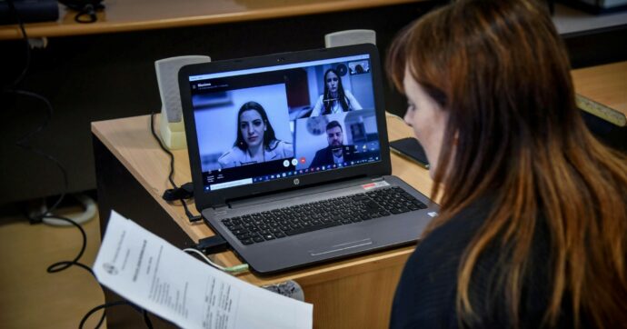 Copertina di Università telematiche, ancora è tutto un “mucchio selvaggio”