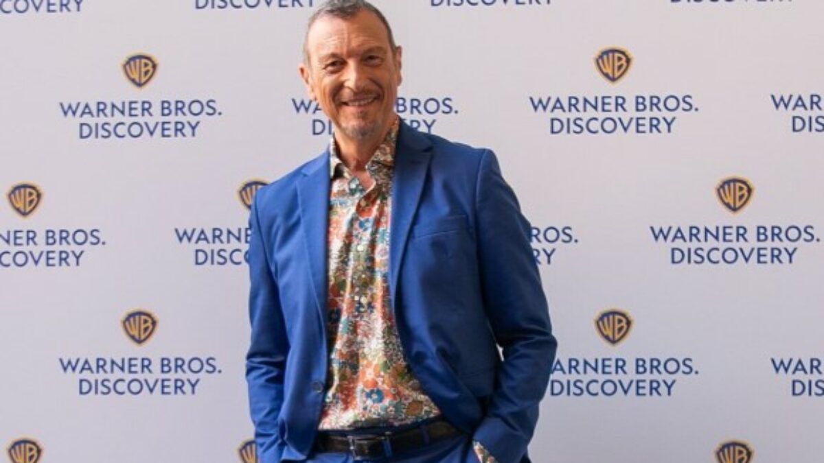 Amadeus lascia Warner Bros. Discovery. L’Ad Araimo: “Resta un rapporto basato su stima e rispetto”. Il conduttore: “Due anni intensi”