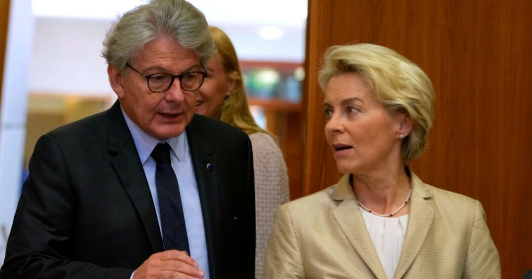 https://st.ilfattoquotidiano.it/wp-content/uploads/2024/09/16/breton-von-der-leyen-1050x551.jpg