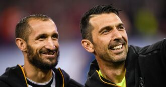 Copertina di Chiellini torna alla Juventus: “Il bianconero è parte di me. Contribuirò con la stessa passione di sempre”. Arriva la replica di Buffon