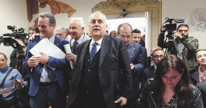 Copertina di Claudio Lotito: “Voglio comprare il Foglio. Renderò edotto il popolo”