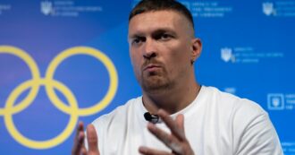 Copertina di Il pugile ucraino Oleksandr Usyk arrestato in Polonia e poi rilasciato. Zelensky: “Indignato da questo atteggiamento verso il campione”