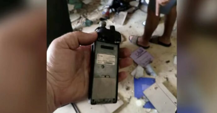 Esplosioni dei cercapersone in Libano, strategia Mossad contro Hezbollah: sorpresa, destabilizzazione e logorio