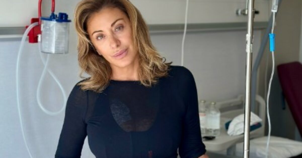 “Tra poche ore entrerò in sala operatoria per un intervento al seno a causa di un nodulo maligno. Mesi di paura ma anche di voglia di reagire”: le parole di Sabrina Salerno