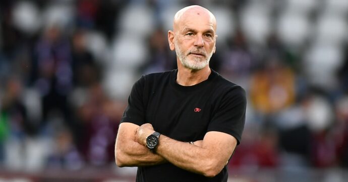 Stefano Pioli firma con l’Al-Nassr: il no alla Roma, allenerà Cristiano Ronaldo. Le cifre pazzesche del suo accordo