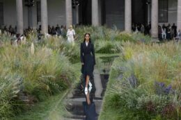 Copertina di “Questa Fashion Week deve sancire il ritorno della moda di moda”: Milano riparte con Fiorucci e Twinset. Da Boss arrivano David Beckham, Berrettini e Karius