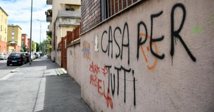 Invece di buttare soldi per punire le occupazioni, non sarebbe meglio aumentare le case?