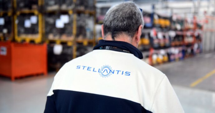 Stellantis, i sindacati sono sul piede di guerra: sarà mobilitazione di tutti gli stabilimenti e dell’indotto. “Questa crisi non ha precedenti”