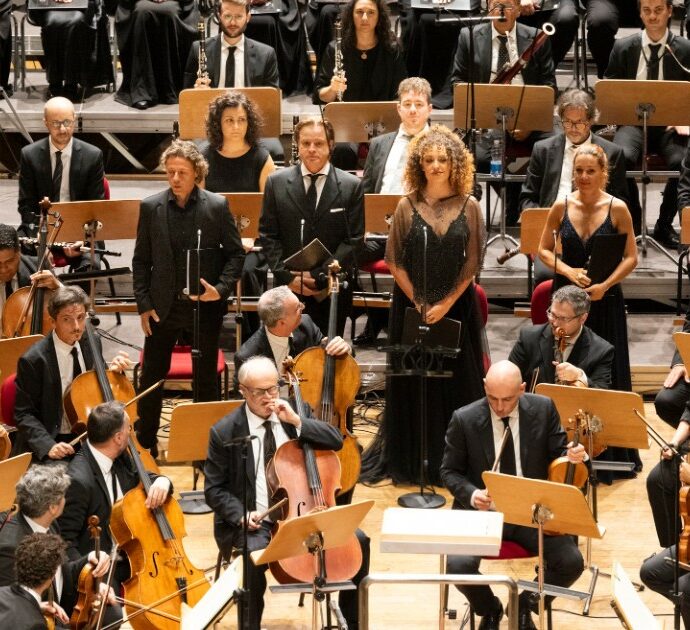 L’Orchestra Mozart è smagliante: a Bologna Ottava e Nona di Beethoven eseguite al meglio