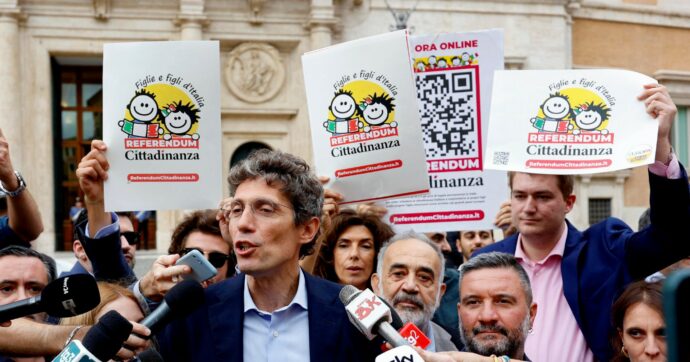 Copertina di Il referendum supera quota 500 mila firme