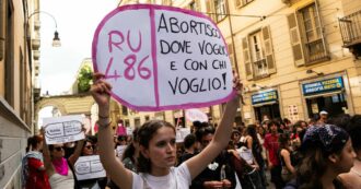 Copertina di Aborto libero, donne ancora costrette a spostarsi: nel 2022 più di 4mila al Sud sono dovute uscire dalla zona di residenza