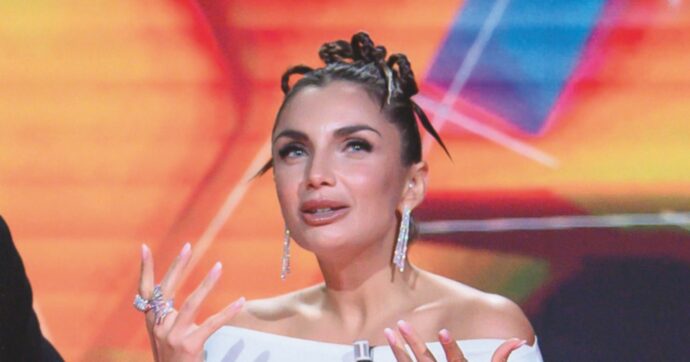 Ricavi social, indagata Elettra Lamborghini