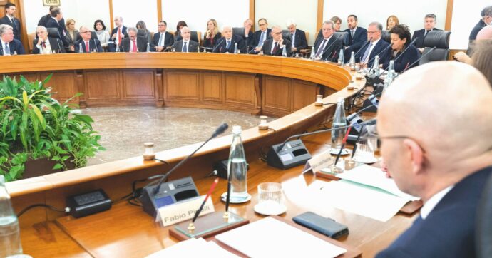 Al Csm fallisce l’assalto di destra contro i giudici del caso Toti