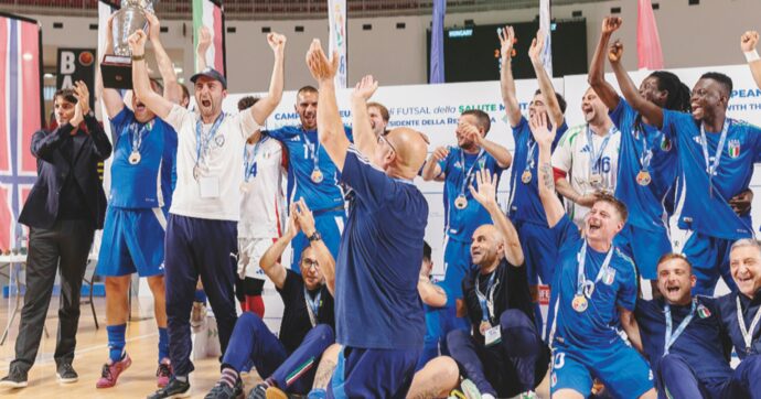 Copertina di “Matti per il calcio”, l’Italia ora è campione d’Europa