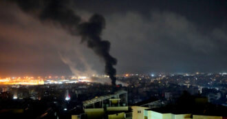 Copertina di Israele-Libano, la diretta – Le truppe di Tel Aviv oltre il confine: “Spari di carri armati e artiglieria nel sud”. Gli Usa: “Operazioni limitate”